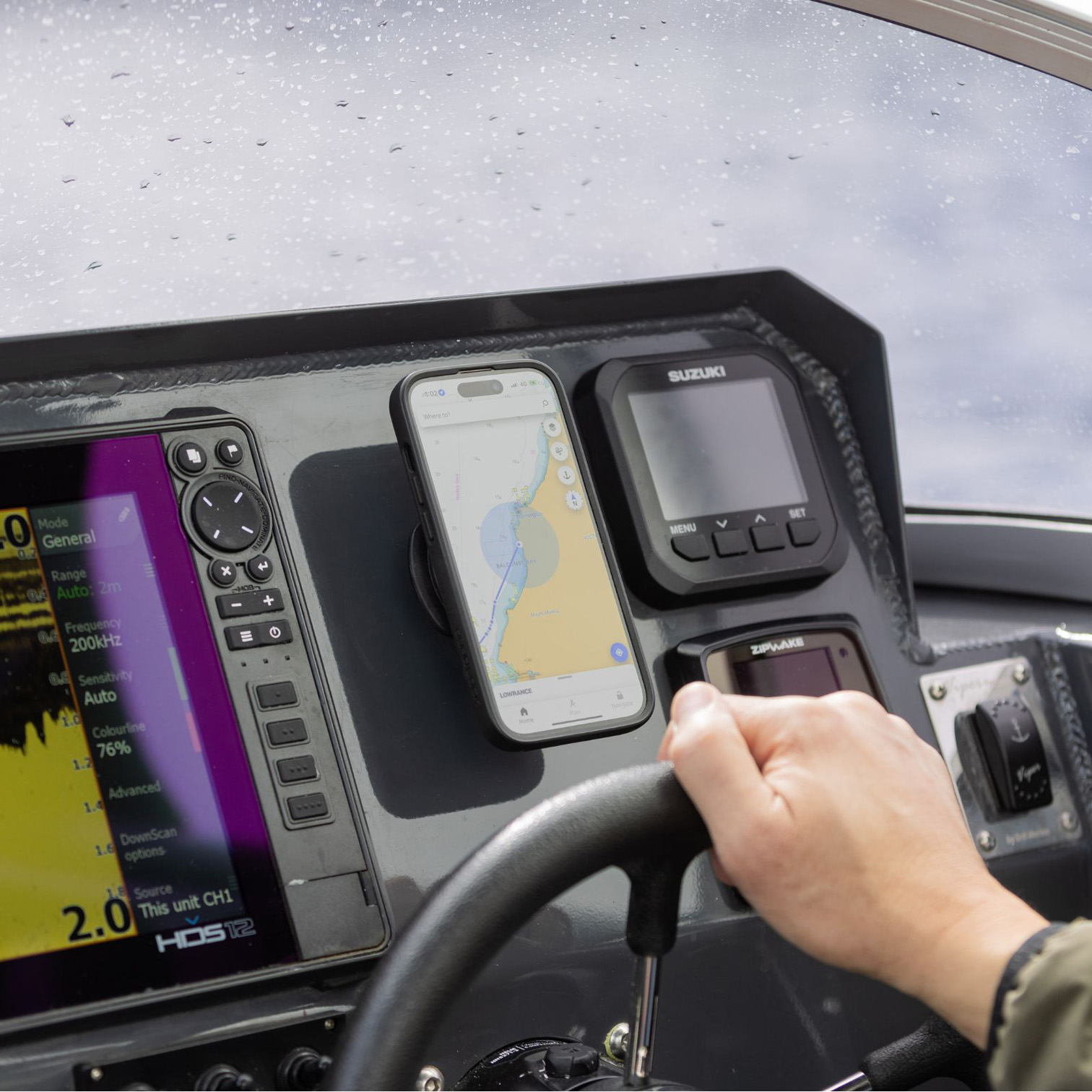 Quad Lock Waterproof Wireless Charging Head – 12V-24V (V2) Quad Lock Waterproof Wireless Charging Head - 12V-24V (V2) - Image 2