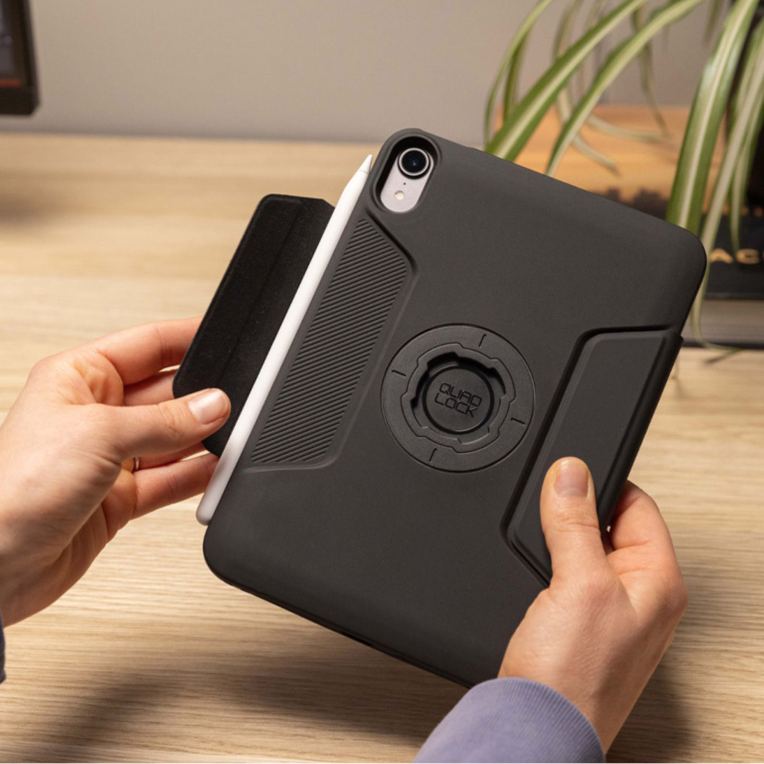 Quad Lock iPad Folio – iPad Mini 6 Quad Lock iPad Folio - iPad Mini 6 - Image 6