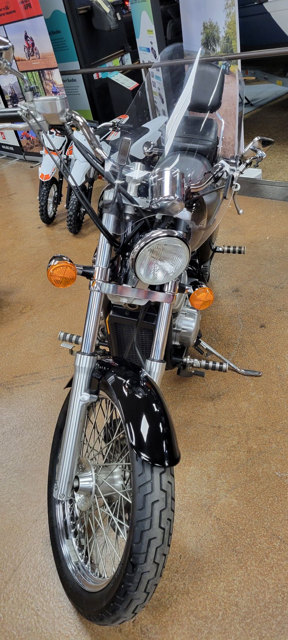 Pre-owned 2006 VT600 (9845 miles) Pre-owned 2006 VT600 (9845 miles) - Image 3