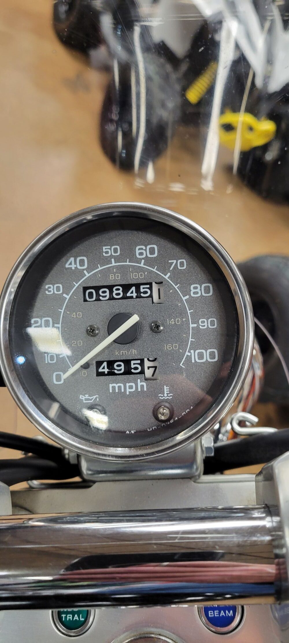 Pre-owned 2006 VT600 (9845 miles) Pre-owned 2006 VT600 (9845 miles) - Image 2