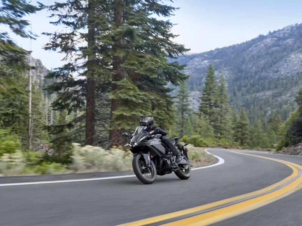 2026 Yamaha YZFR3 Base 2026 Yamaha YZFR3 Base - Image 12