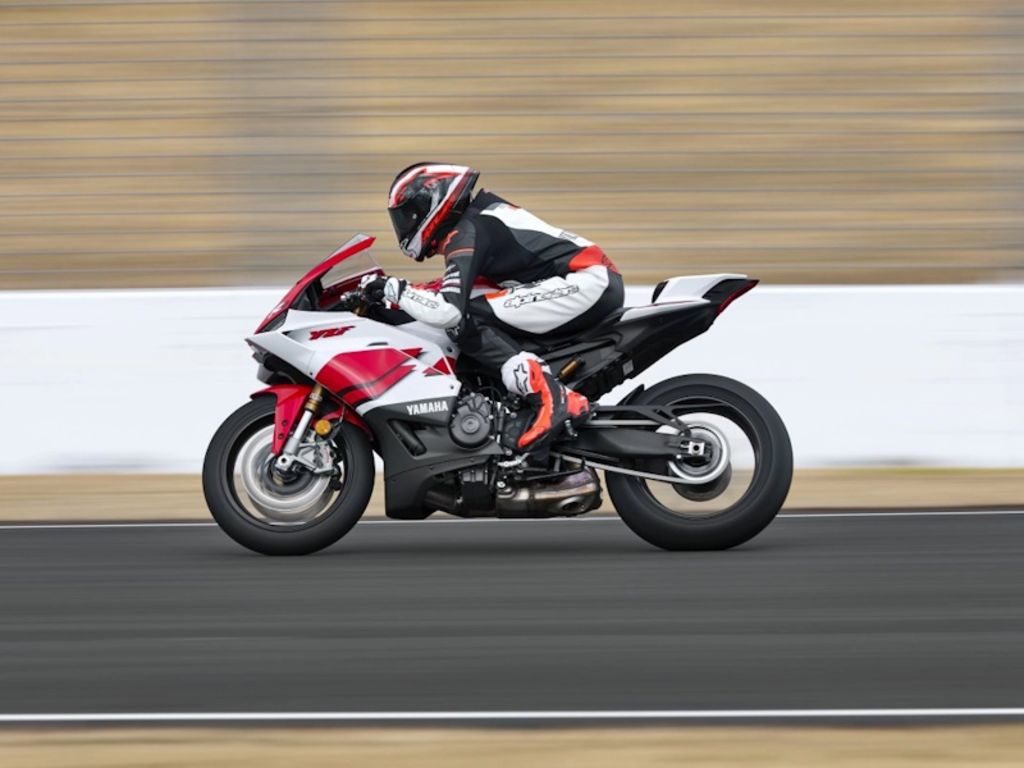 2026 Yamaha YZFR9 70th Anniversary Edition 2026 Yamaha YZFR9 70th Anniversary Edition - Image 6