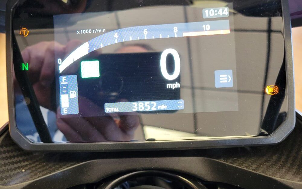 Pre-owned 2024 Honda CB500F (3852 miles) Pre-owned 2024 Honda CB500F (3852 miles) - Image 2