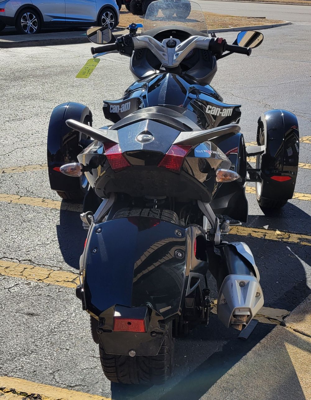 Pre-owned 2016 CAN AM Spyder RS (10,719 miles) Pre-owned 2016 CAN AM Spyder RS (10,719 miles) - Image 3