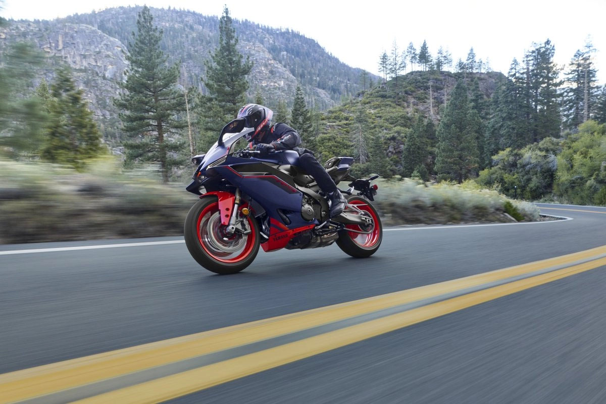 2027 Yamaha YZF R9 2027 Yamaha Yamaha YZF R9 - Image 25