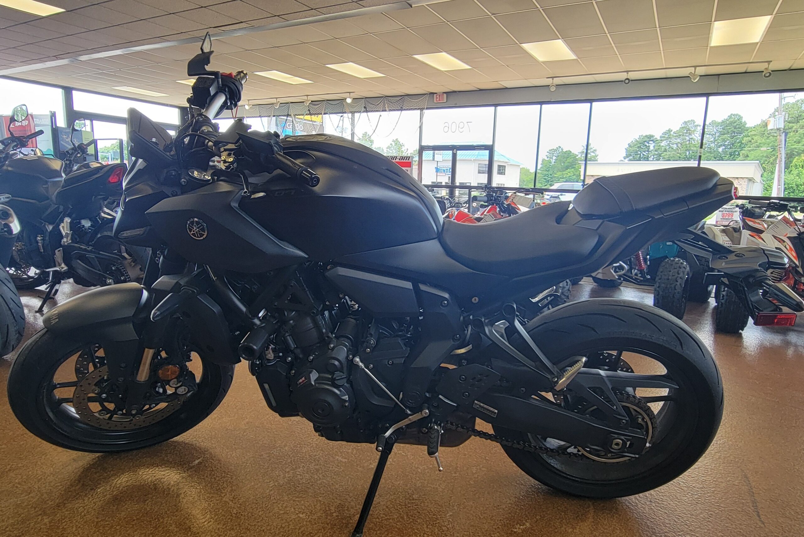 Pre-owned 2025 Yamaha MT-07 (2668 Miles!) Pre-owned 2025 Yamaha MT-07 (2668 Miles!) - Image 5